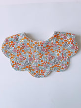 Petite Bouquet Bib (Organic Cotton)