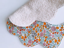 Petite Bouquet Bib (Organic Cotton)