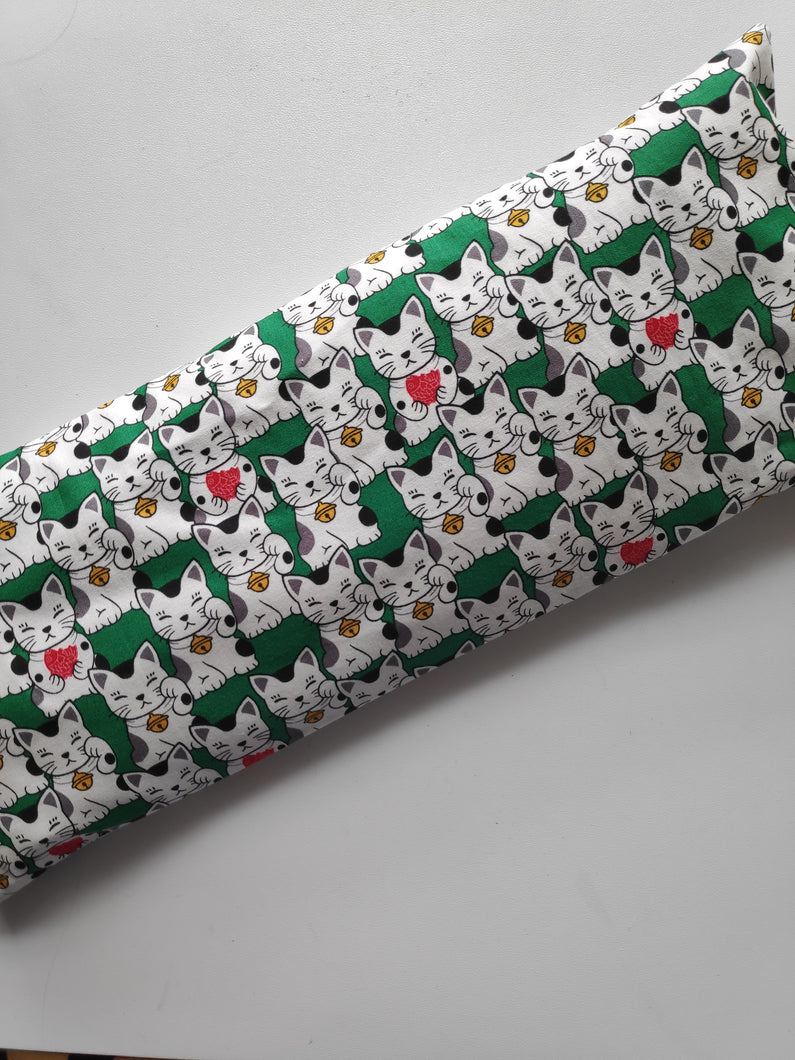 Lucky Cat green beansprout husk Pillow